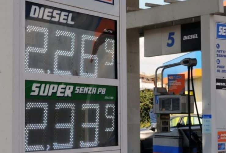 Le accise cosa sono, quando sono state introdotte, quanto pesano sul prezzo della benzina - nursenews.it (2)-min