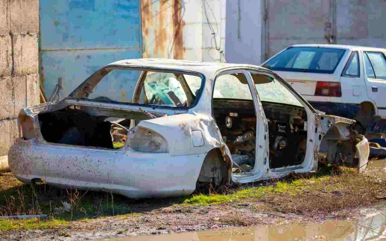 Quanto costa far rottamare la propria auto: ci sono alcune regole da ...