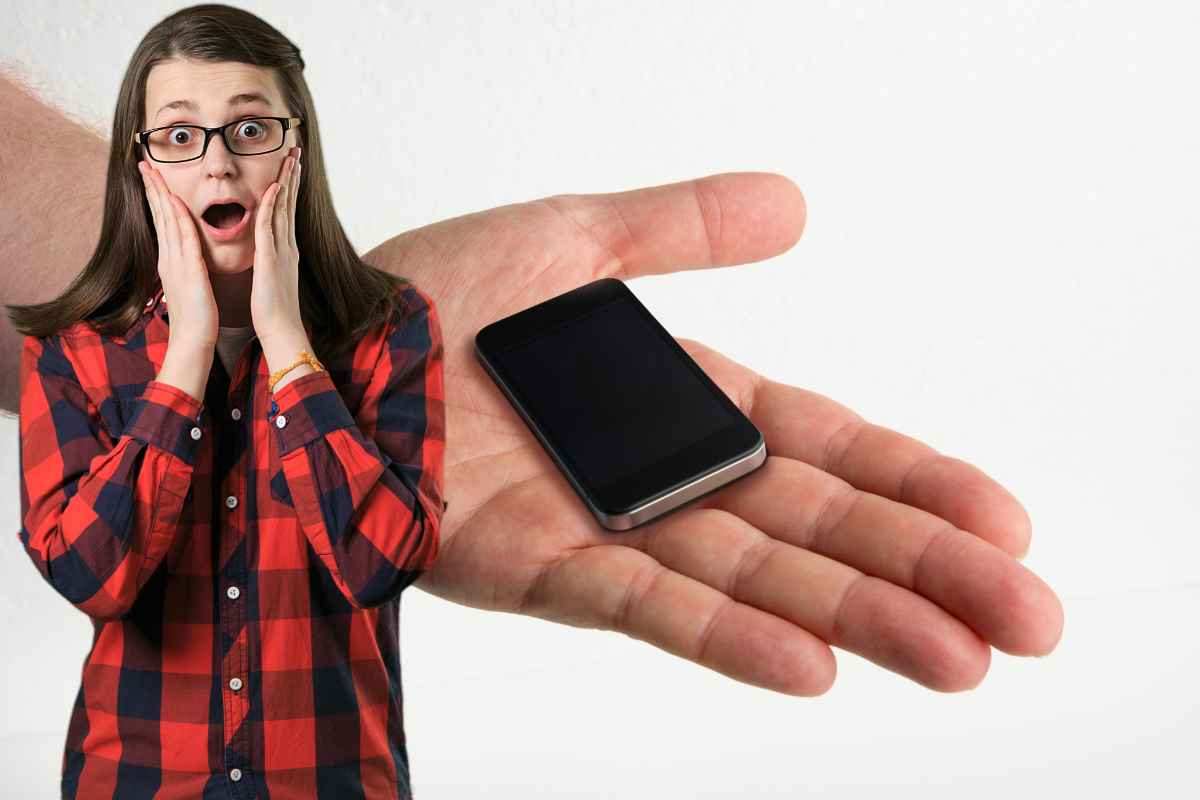 Paura perdere cellulare più piccolo di sempre