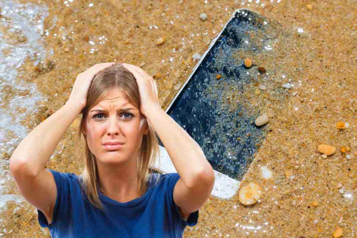 smartphone caduto in mare rimedi
