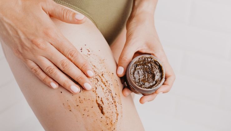 Scrub abbronzatura: il metodo perfetto 